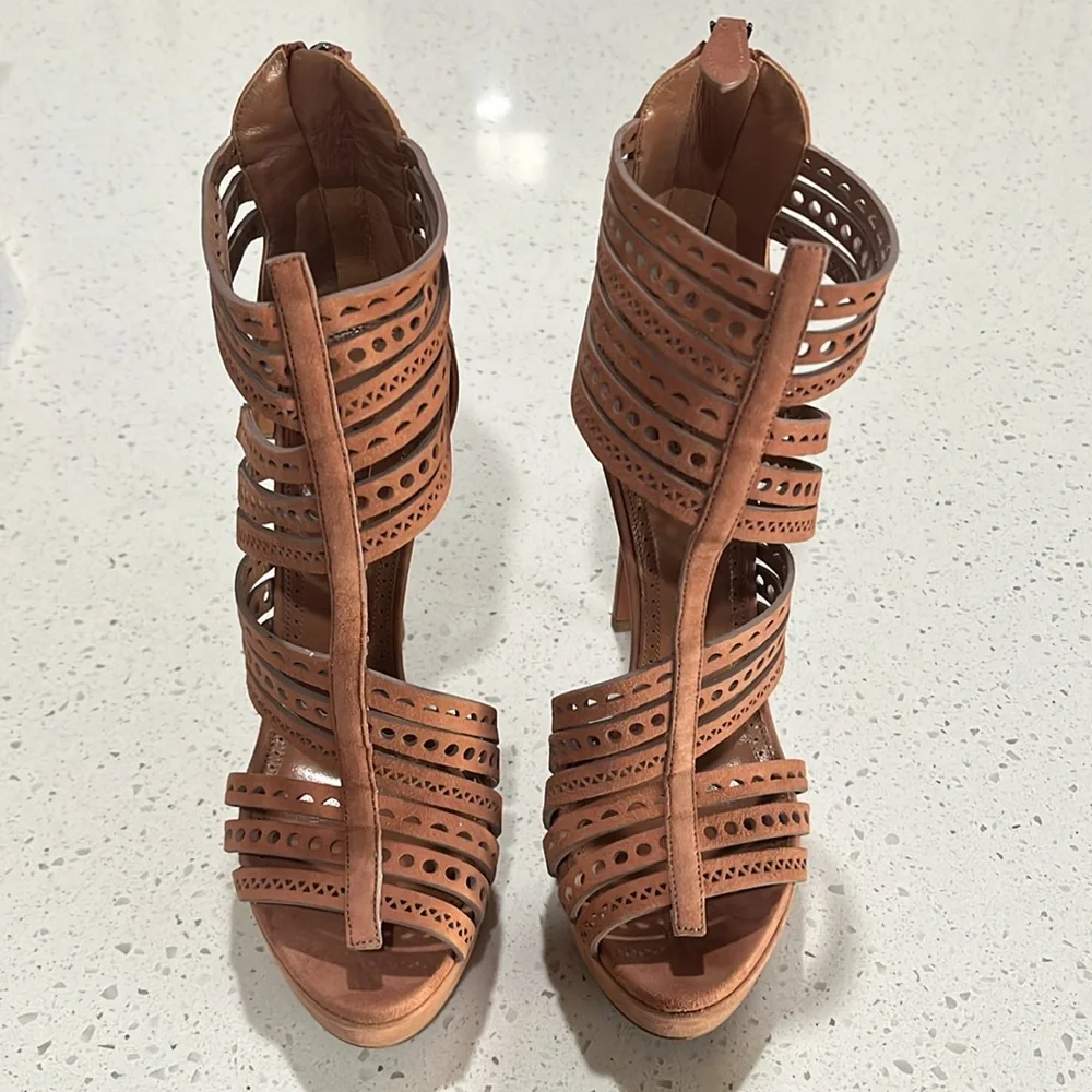 Alaia size 36.5 pink nude laser cut suede strap 4 inch never worn pumps